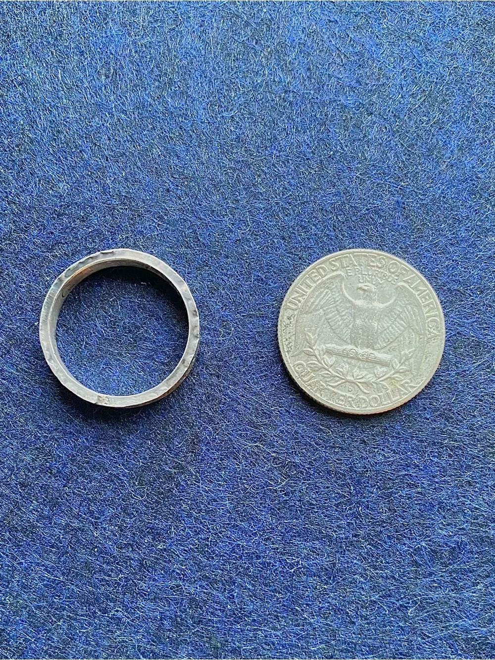 Gorgeous hand crafted sterling silver ring size 8